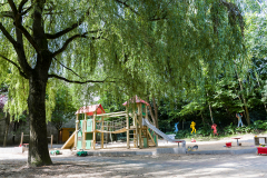 kita-sterntaler-Außengelände Klettergerüst